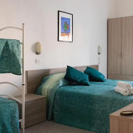 Hotel Petite Maison Lido 3*