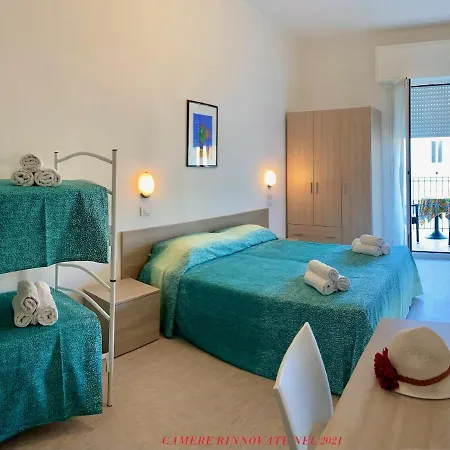 Petite Maison Lido Hotel 3*